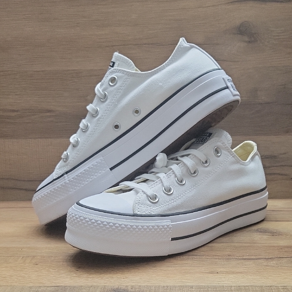 Converse White Platform Sneakers .